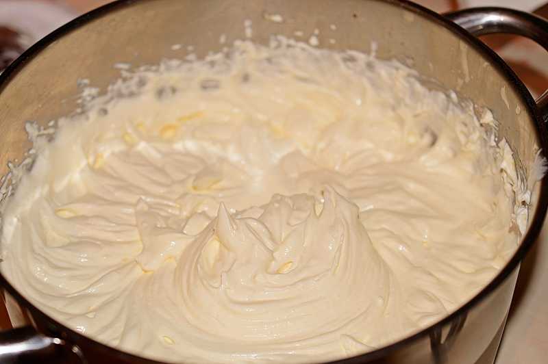 Готовим вкусный творожный крем для торта