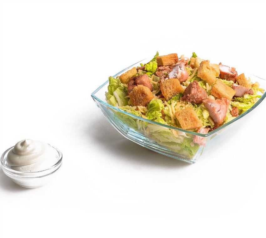 Салат с кириешками – 10 рецептов приготовления