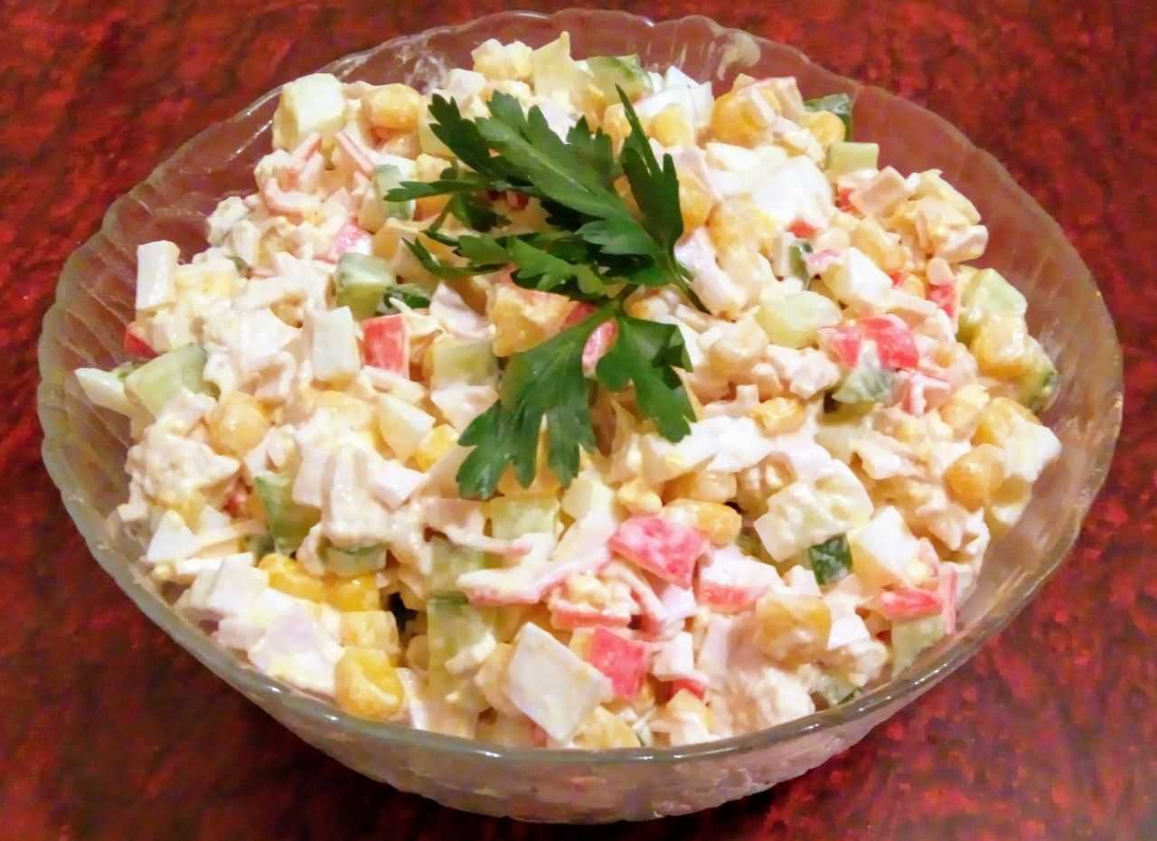 Салат из крабовых палочек классический - популярное блюдо: рецепт с фото и видео