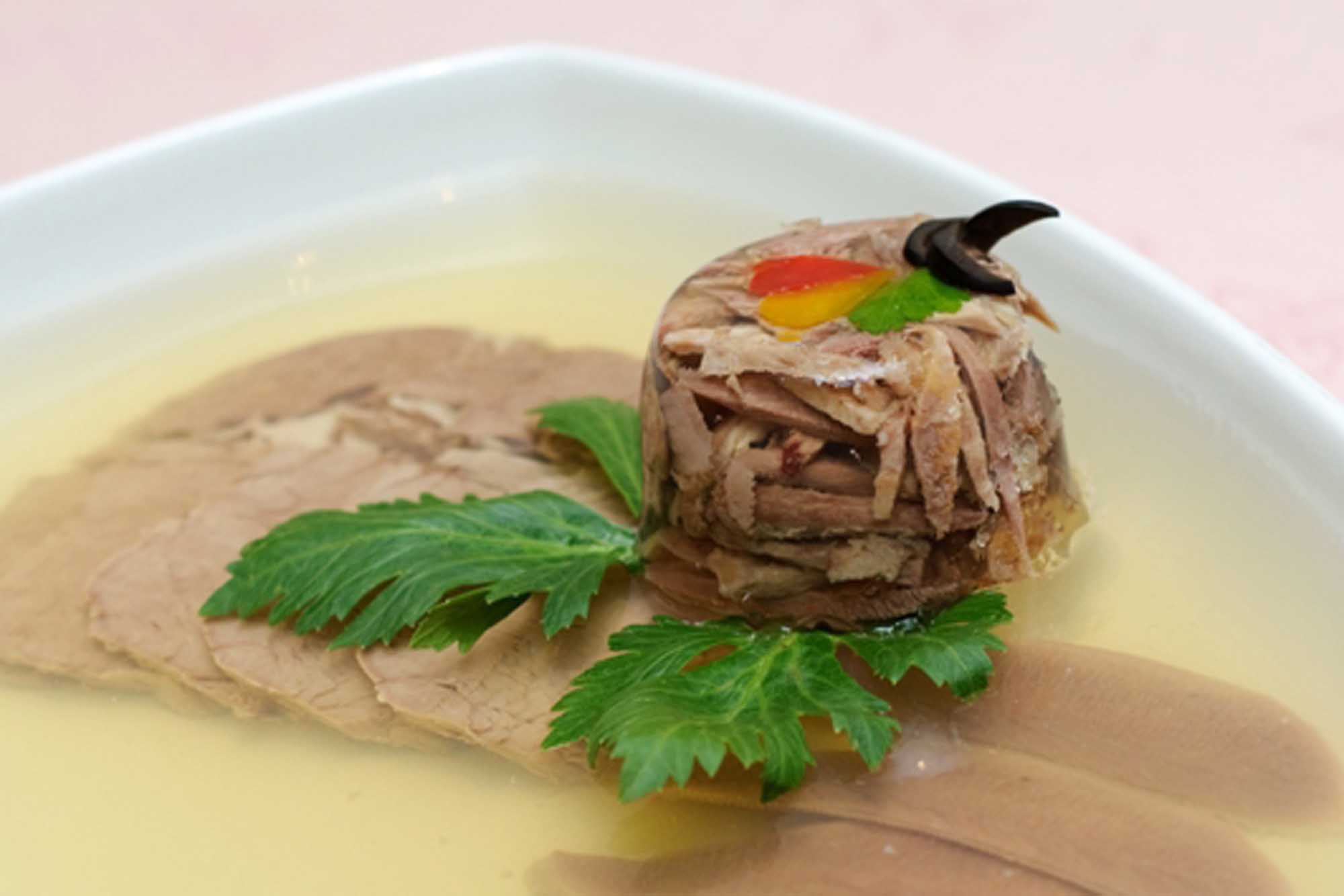 Как вкусно приготовить свиной язык
