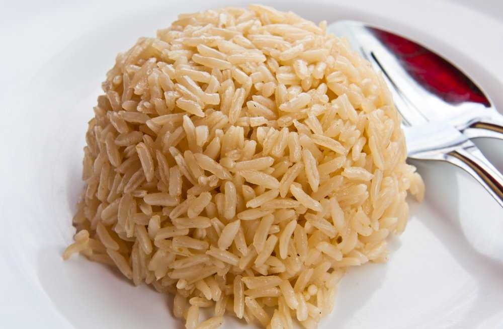 Как варить бурый рис на гарнир, вкусно и для похудения: 6 рецептов