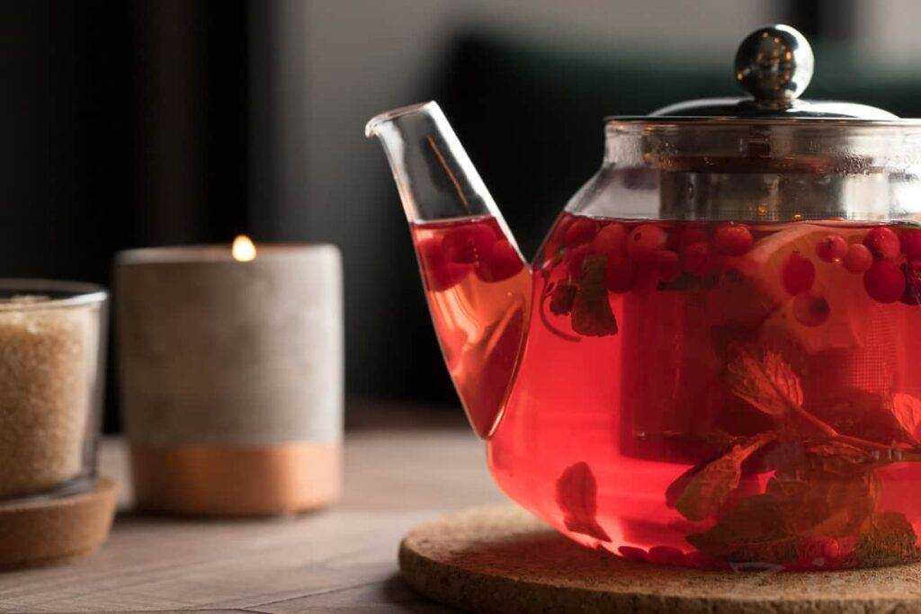 Брусничный чай: как заваривать, польза и вред, рецепты чая из брусники