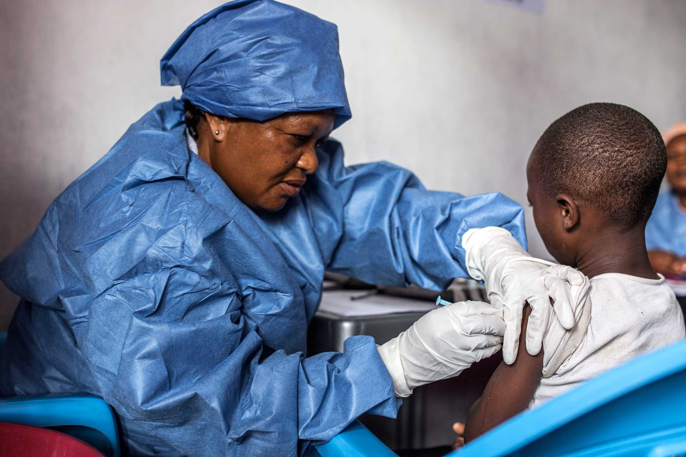 Вирус эбола - симптомы и лечение. причины возникновения и способы заражения геморрагической лихорадкой эбола