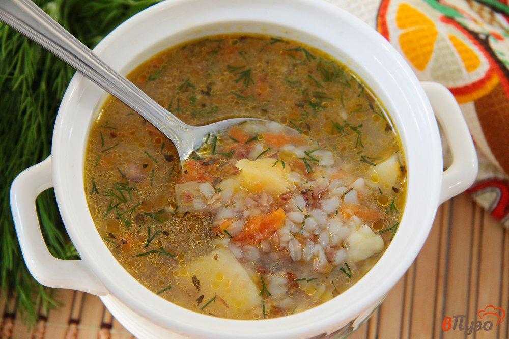 Рецепт простого супа с мясом и картошкой. Гречневый суп. Гречневый суп с курицей. Суп картофельный с гречневой крупой. Гречневый суп с мясом.