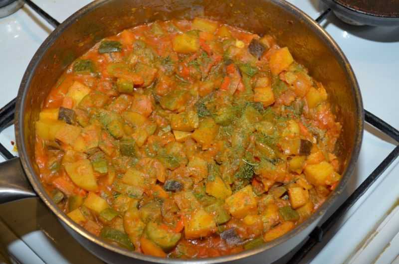 Овощное рагу с кабачками и картошкой: 7 рецептов приготовления с фото