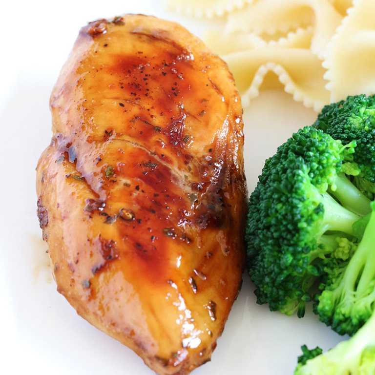 Сметанный соус: рецепты для курицы, макарон, рыбы, котлет и тефтелей, как приготовить с чесноком, грибами, сыром и сколько хранить